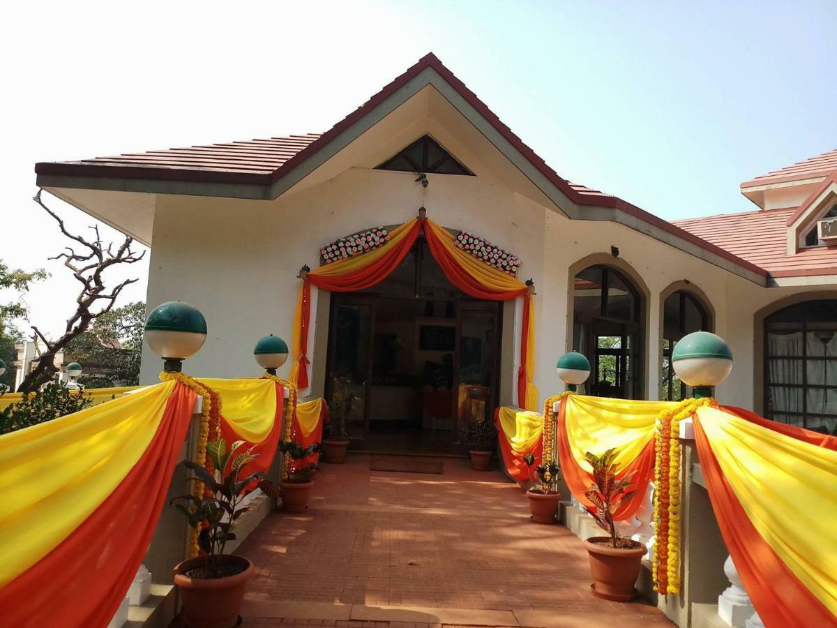 Usha Ascot Matheran Exterior foto