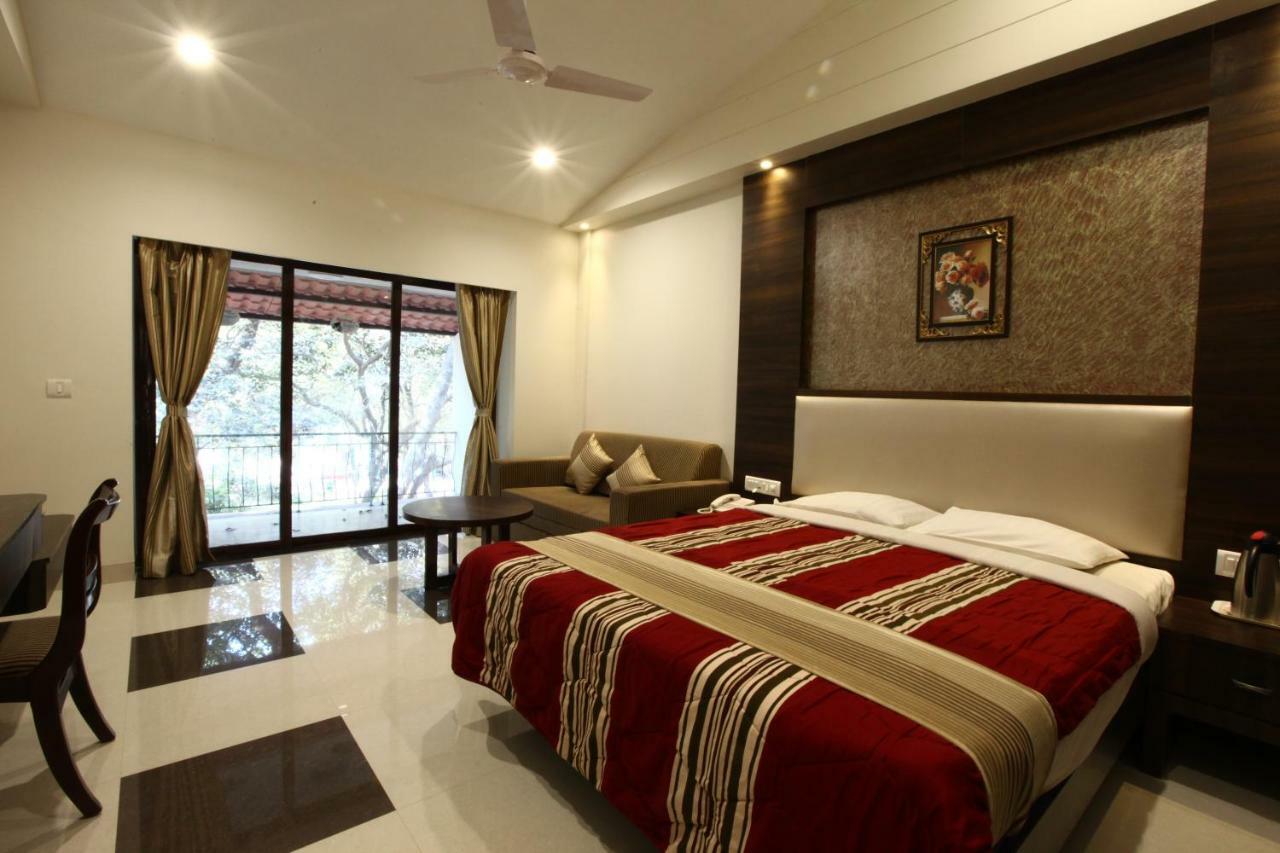 Usha Ascot Matheran Exterior foto